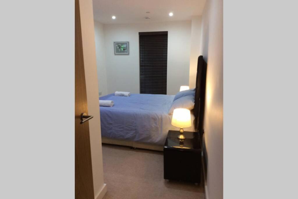 Max'Em Lexington Luxury Apartment Slough Exterior foto