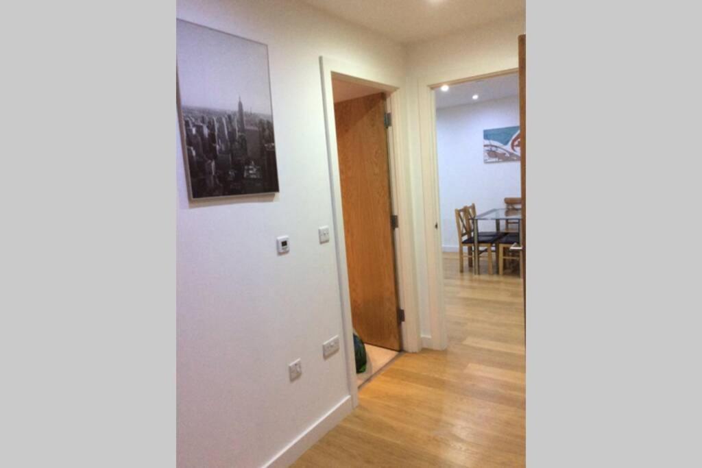 Max'Em Lexington Luxury Apartment Slough Exterior foto